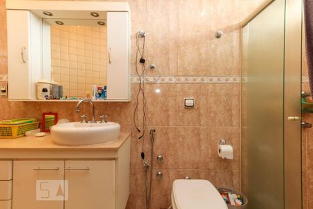 Casa à venda com 200m², 4 quartos e 3 vagasSuíte