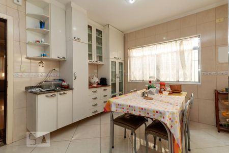 Casa à venda com 200m², 4 quartos e 3 vagasCozinha