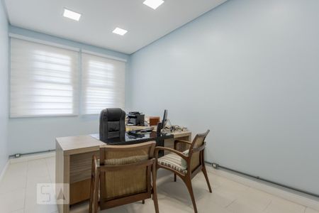 Quarto 2 de casa à venda com 3 quartos, 240m² em São Geraldo, Porto Alegre