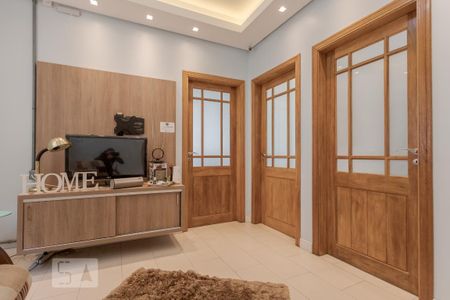 Sala 1 de casa à venda com 3 quartos, 240m² em São Geraldo, Porto Alegre