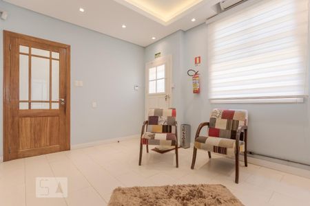 Sala 1 de casa à venda com 3 quartos, 240m² em São Geraldo, Porto Alegre