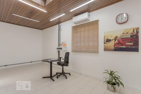 Sala 3 de casa à venda com 3 quartos, 240m² em São Geraldo, Porto Alegre