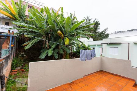 Casa à venda com 380m², 2 quartos e 3 vagas Casa à venda com 380m², 2 quartos e 3 vagasQuintal