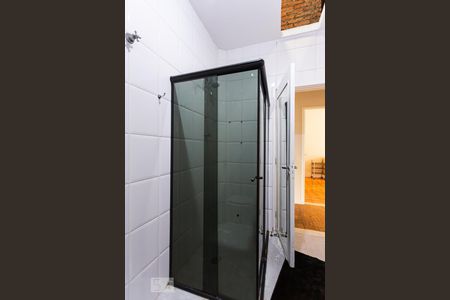 Casa à venda com 380m², 2 quartos e 3 vagas Casa à venda com 380m², 2 quartos e 3 vagasBanheiro 1