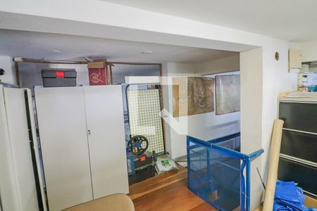 Casa à venda com 380m², 2 quartos e 3 vagas Casa à venda com 380m², 2 quartos e 3 vagasSalão / Armazem - Escritorio