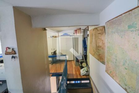 Casa à venda com 380m², 2 quartos e 3 vagas Casa à venda com 380m², 2 quartos e 3 vagasSalão / Armazem - Escritorio