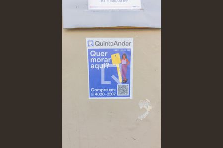 Casa à venda com 380m², 2 quartos e 3 vagas Casa à venda com 380m², 2 quartos e 3 vagasPlaquinha