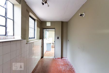 Casa à venda com 380m², 2 quartos e 3 vagas Casa à venda com 380m², 2 quartos e 3 vagasEdícula