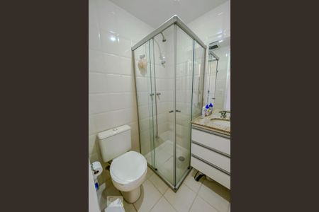 Apartamento à venda com 66m², 3 quartos e 1 vagaBanheiro da Suite