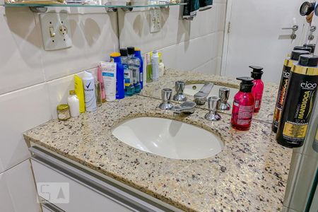 Apartamento à venda com 66m², 3 quartos e 1 vagaDetalhe Banheiro