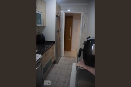 Apartamento à venda com 64m², 2 quartos e 1 vagaCozinha