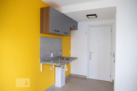 Cozinha de kitnet/studio à venda com 1 quarto, 26m² em Liberdade, São Paulo