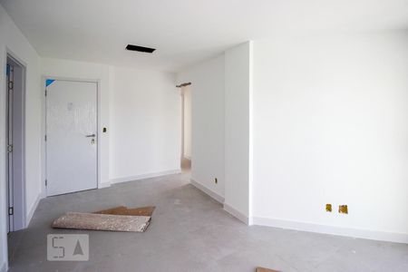 Apartamento à venda com 100m², 3 quartos e 2 vagasSala