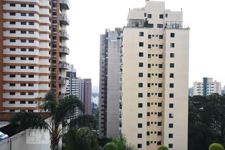 Apartamento à venda com 300m², 4 quartos e 4 vagas Apartamento à venda com 300m², 4 quartos e 4 vagasVista da suíte 2