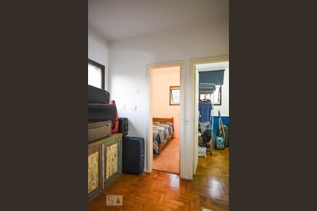Apartamento à venda com 300m², 4 quartos e 4 vagas Apartamento à venda com 300m², 4 quartos e 4 vagasÁrea de serviço