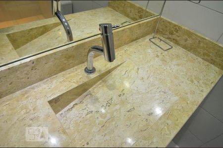 Apartamento à venda com 88m², 3 quartos e 1 vagaBanheiro social