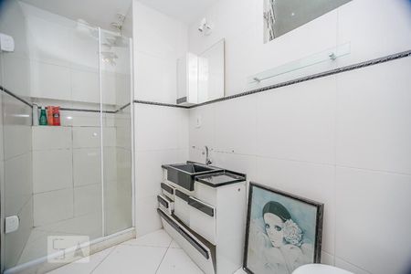 Apartamento à venda com 80m², 2 quartos e 1 vagaBanheiro Social