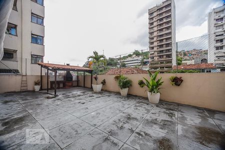 Apartamento à venda com 80m², 2 quartos e 1 vagaÁrea Comum - Playground