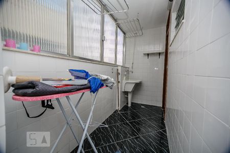 Apartamento à venda com 80m², 2 quartos e 1 vagaÁrea de Serviço