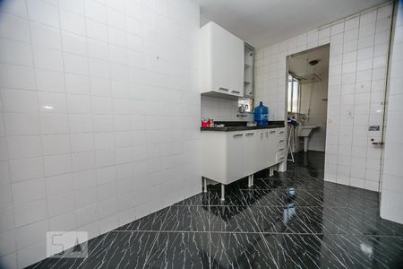 Apartamento à venda com 80m², 2 quartos e 1 vagaCozinha