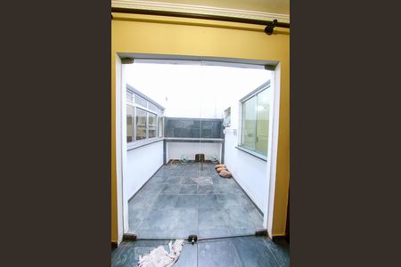 Casa para alugar com 120m², 2 quartos e 2 vagasArea de Serviço