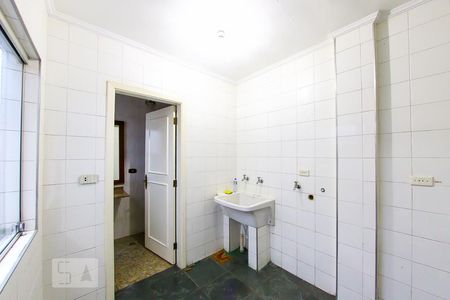 Casa para alugar com 120m², 2 quartos e 2 vagasArea de Serviço
