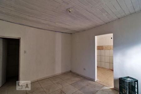 Salade Casa com 1 quarto, 40m² Vila Santa Luzia