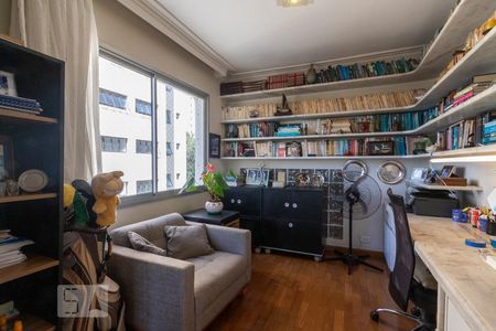Apartamento à venda com 183m², 4 quartos e 3 vagasEscritório