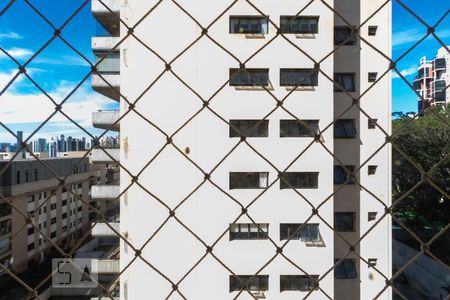 Apartamento à venda com 183m², 4 quartos e 3 vagasVista Quarto 2