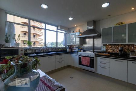 Apartamento à venda com 183m², 4 quartos e 3 vagasCozinha
