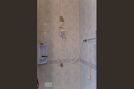 Casa à venda com 101m², 3 quartos e 3 vagasChuveiro