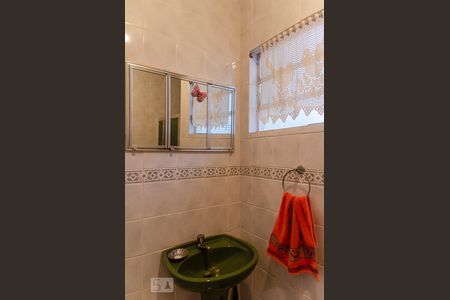 Casa à venda com 101m², 3 quartos e 3 vagasBanheiro