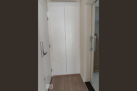 Apartamento à venda com 65m², 3 quartos e 1 vagaEntrada