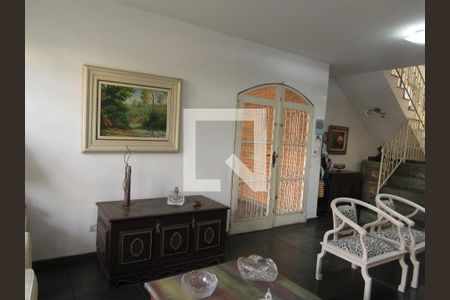 Sala de casa para alugar com 3 quartos, 500m² em Adalgisa, Osasco