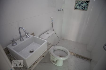 Apartamento à venda com 63m², 2 quartos e 2 vagas Apartamento à venda com 63m², 2 quartos e 2 vagasBanheiro Social