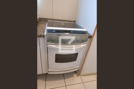 Apartamento para alugar com 65m², 2 quartos e 1 vagaDetalhe da cozinha