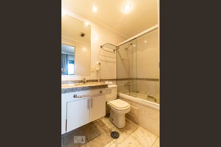 Apartamento à venda com 63m², 2 quartos e 2 vagasBanheiro da suíte