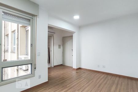 Quarto/Sala de kitnet/studio para alugar com 1 quarto, 30m² em Centro Histórico, Porto Alegre