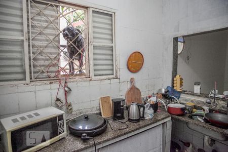 Casa à venda com 630m², 8 quartos e 3 vagasCozinha