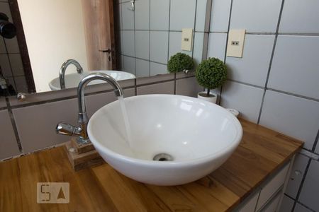 Apartamento para alugar com 45m², 1 quarto e 1 vagaBanheiro da suíte - pia