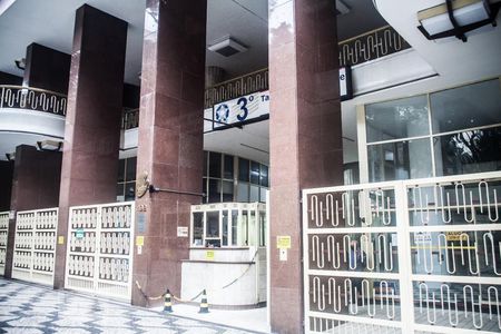 Apartamento à venda com 140m², 2 quartos e sem vagaFachada do bloco