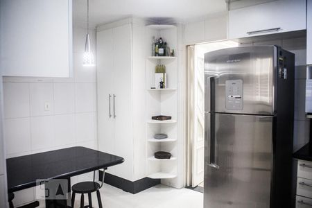Apartamento à venda com 140m², 2 quartos e sem vagaCozinha