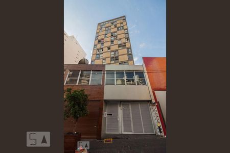 Apartamento para alugar com 60m², 2 quartos e sem vaga Apartamento para alugar com 60m², 2 quartos e sem vagaFachada