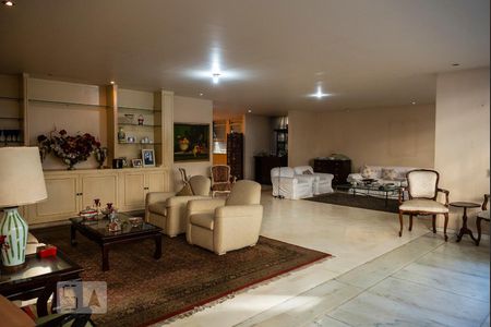 Sala de apartamento para alugar com 4 quartos, 304m² em Copacabana, Rio de Janeiro