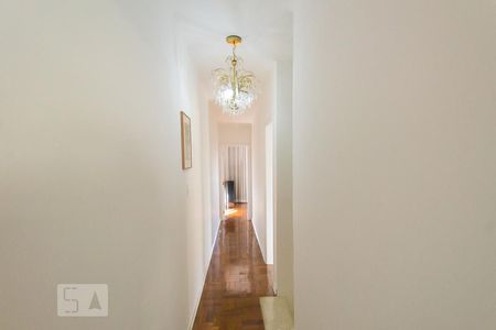 Casa à venda com 165m², 3 quartos e 2 vagasCorredor 