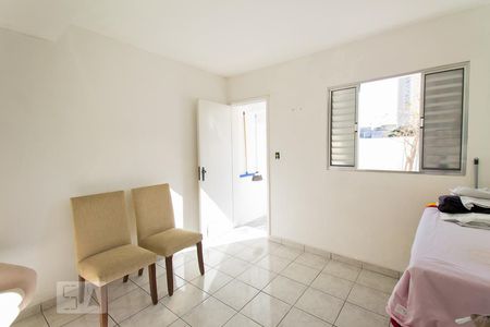 Casa à venda com 165m², 3 quartos e 2 vagasQuarto de Serviço