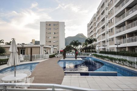 Apartamento à venda com 79m², 2 quartos e 1 vagaÁrea comum - Piscina