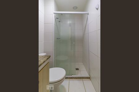 Apartamento à venda com 79m², 2 quartos e 1 vagaBanheiro da Suíte Canadense