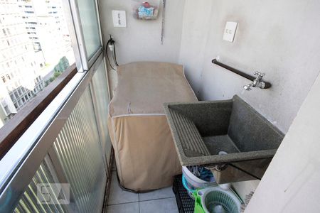 Apartamento à venda com 85m², 1 quarto e 1 vagaVaranda