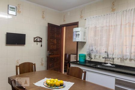 Casa à venda com 144m², 3 quartos e 2 vagas Casa à venda com 144m², 3 quartos e 2 vagasCozinha